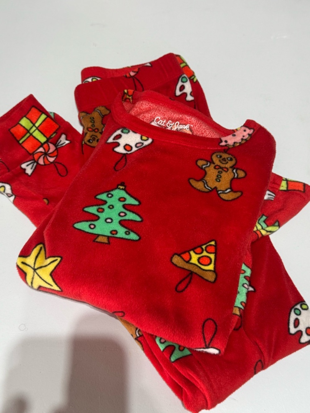 Unisex size 8 | Cat & Jack | Holiday Fleece Kids Pajama Set